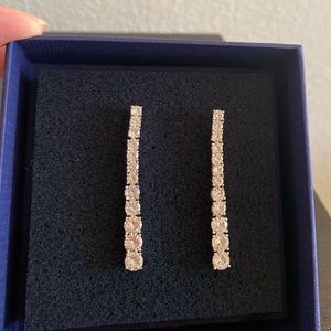 NWOT Anne Klein silver tone graduated crystal linear drop earrings.